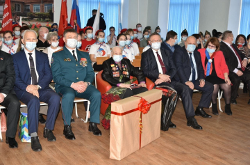 Активисты #РДШ поздравили с днем рождения ветерана Великой Отечественной войны  Максима Ивановича Шипицина!